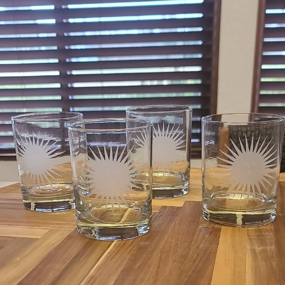 Nieman Marcus Etched Sunburst Glass Tumblers Set of 4 - Picture 1 of 6